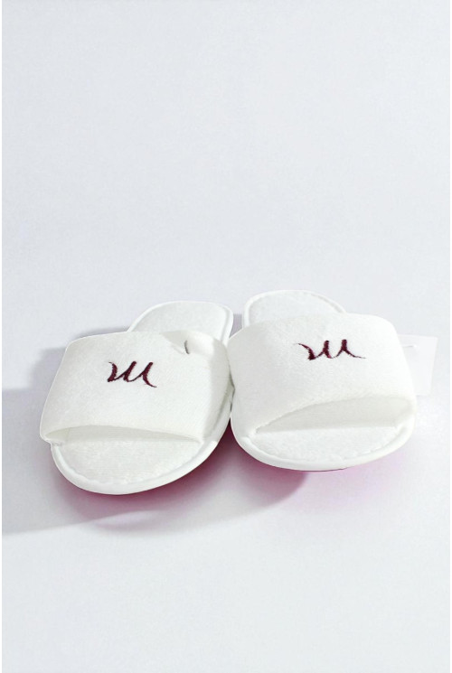 Кімнатні тапочки