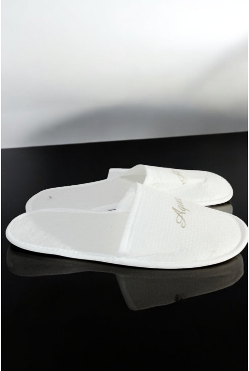 Кімнатні тапочки