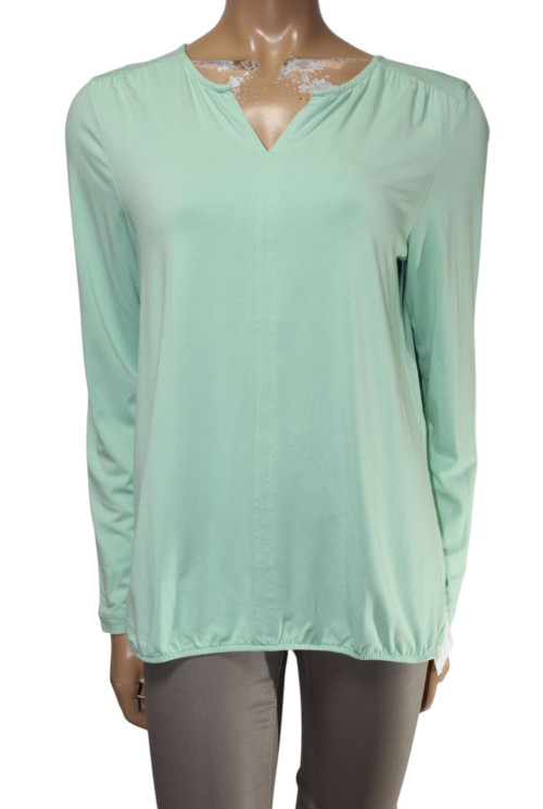 Футболка на довгий рукав