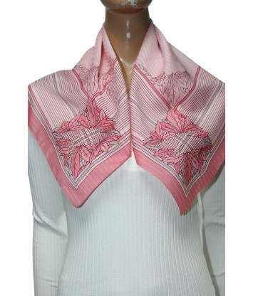 Хустка NOBREND (66x68, 30г) - Мега Секонд-Хенд